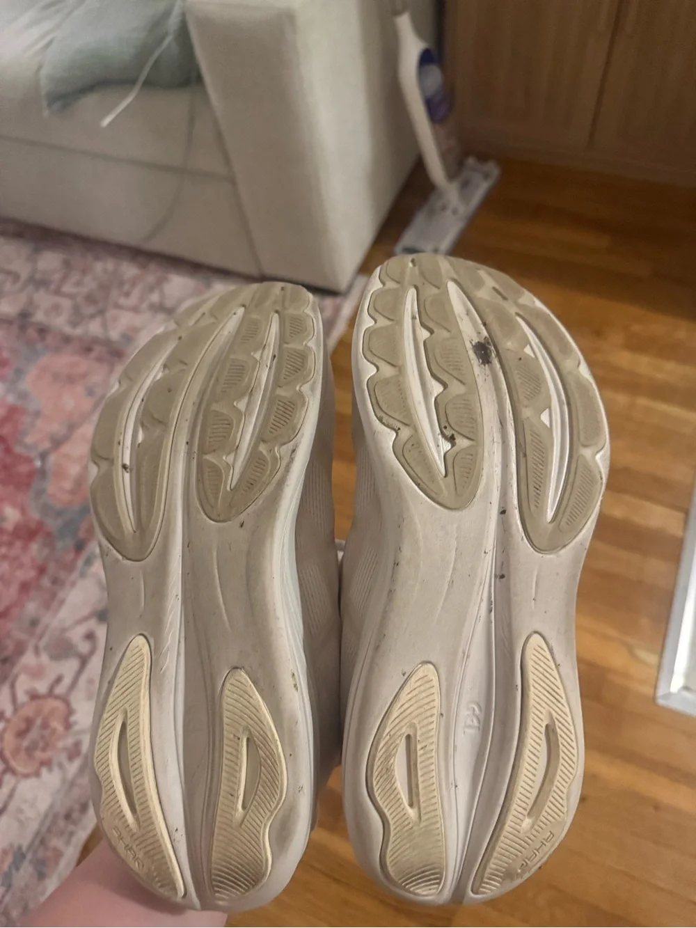 Asics Pulse 17 White Sneaker Women’s 9.5